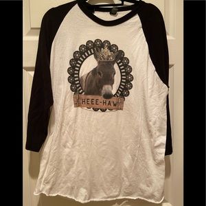 Fun bling queen 👑 T-shirt sz xl